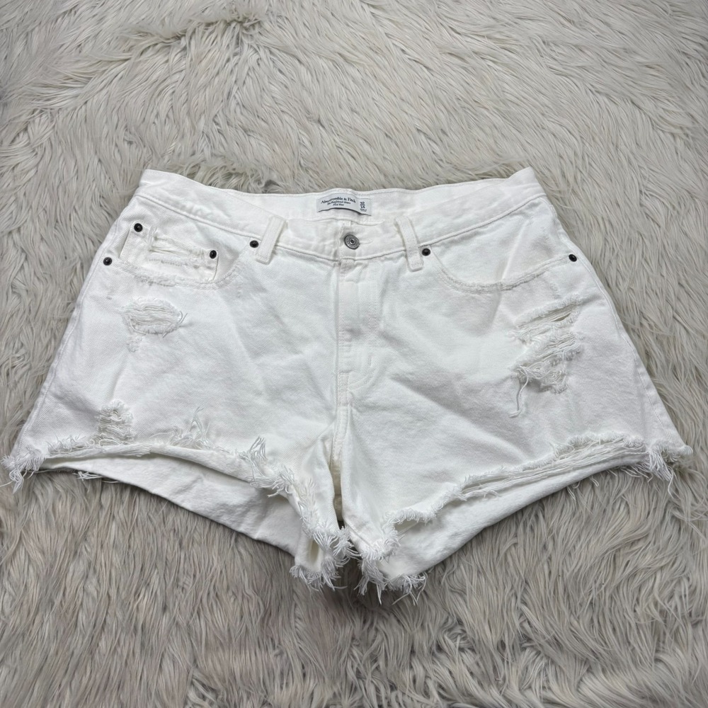 Abercrombie‎ & Fitch Women's 14 White Distressed Mid Rise Boyfriend Shorts Denim